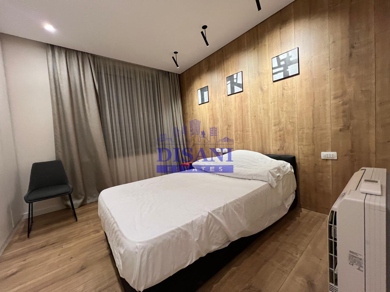 JEPET ME QIRA APARTAMENT 2+1 TEK STADIUMI DINAMO!