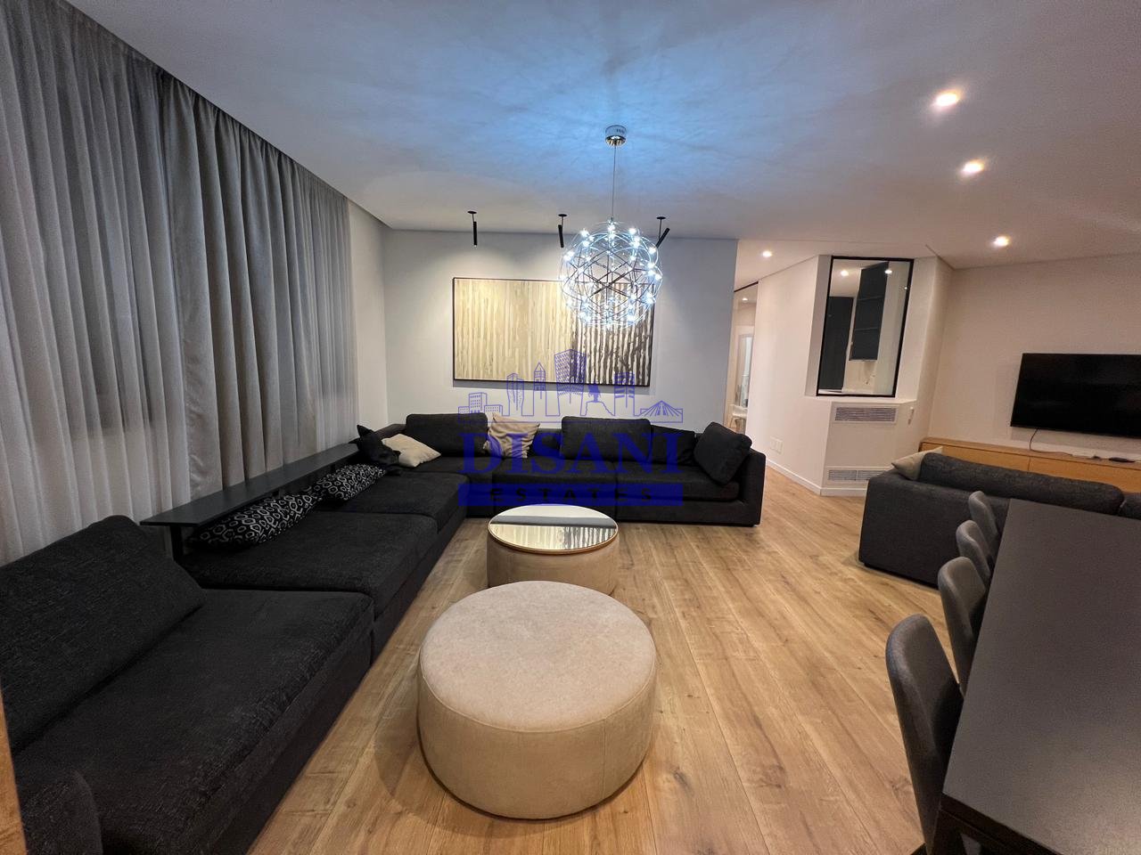 JEPET ME QIRA APARTAMENT 2+1 TEK STADIUMI DINAMO!