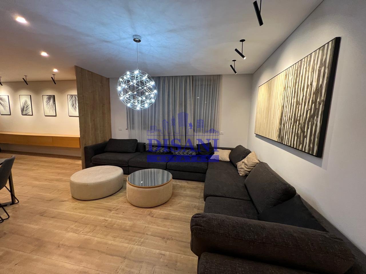 JEPET ME QIRA APARTAMENT 2+1 TEK STADIUMI DINAMO!
