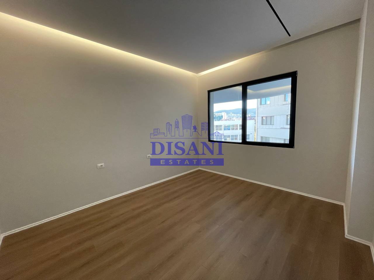 UFFICIO IN AFFITTO A VASIL SHANTO!