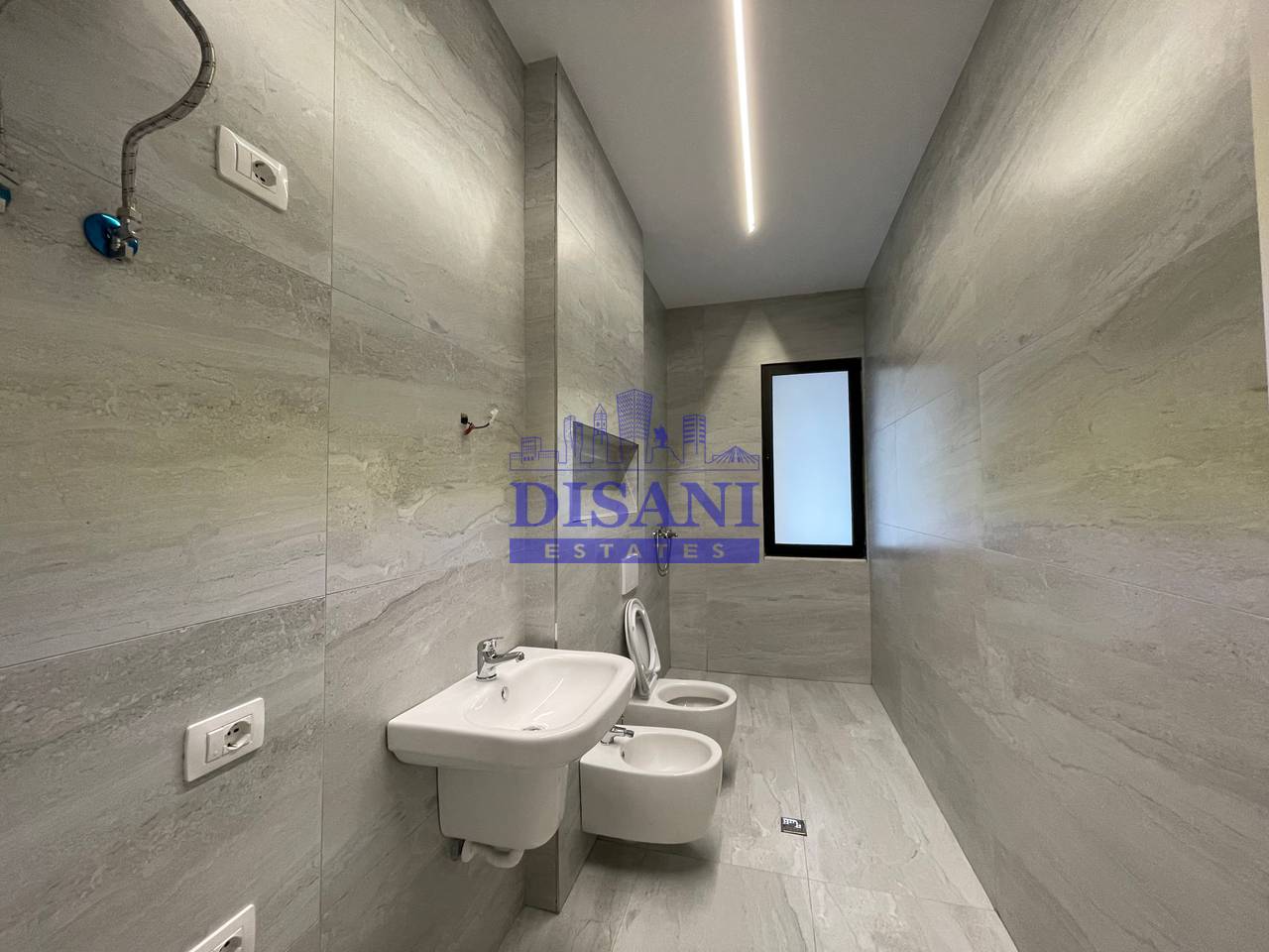 UFFICIO IN AFFITTO A VASIL SHANTO!