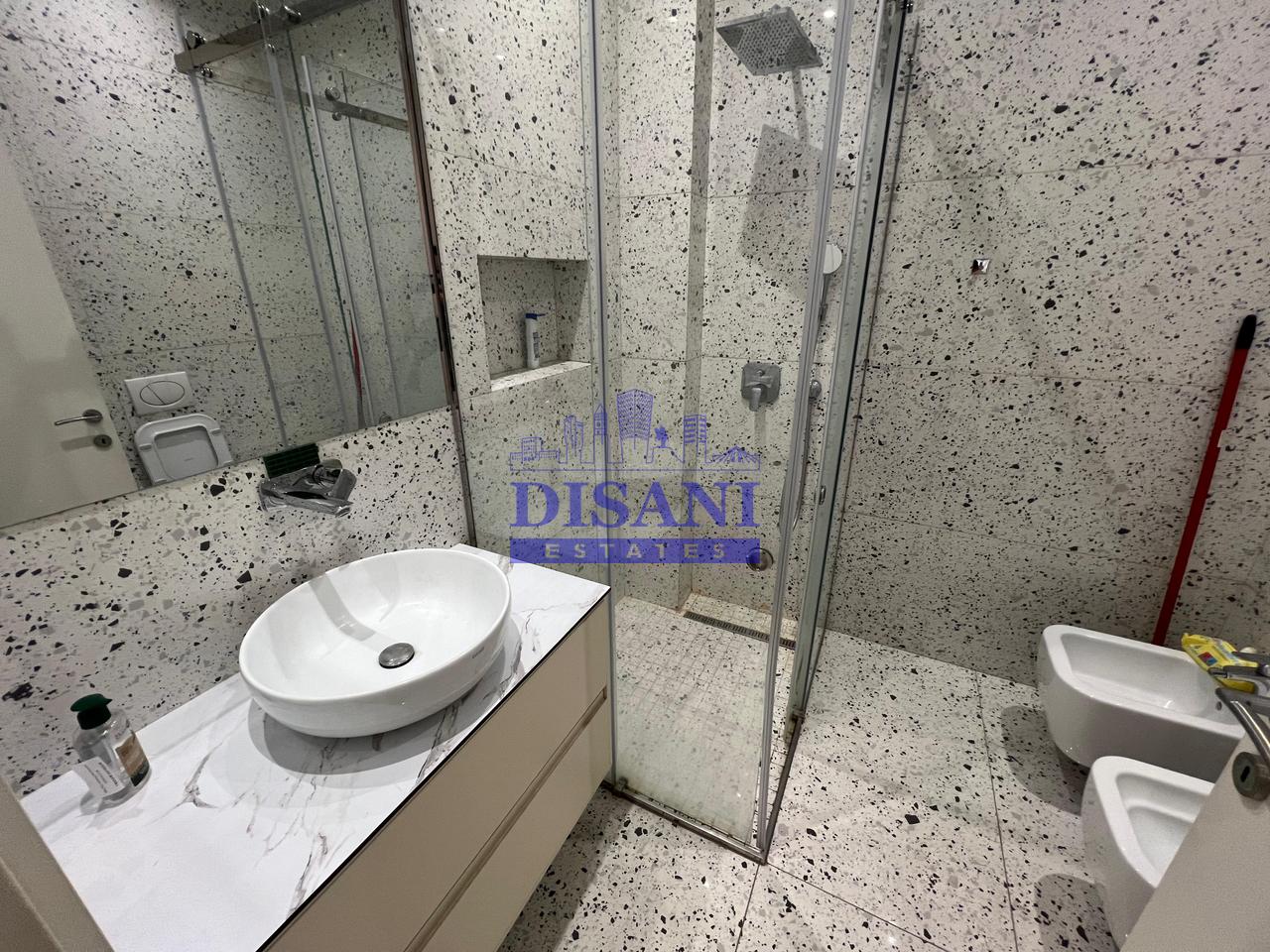 APPARTAMENTO 1+1 CON POSTO AUTO IN AFFITTO A DELIJORGJI!