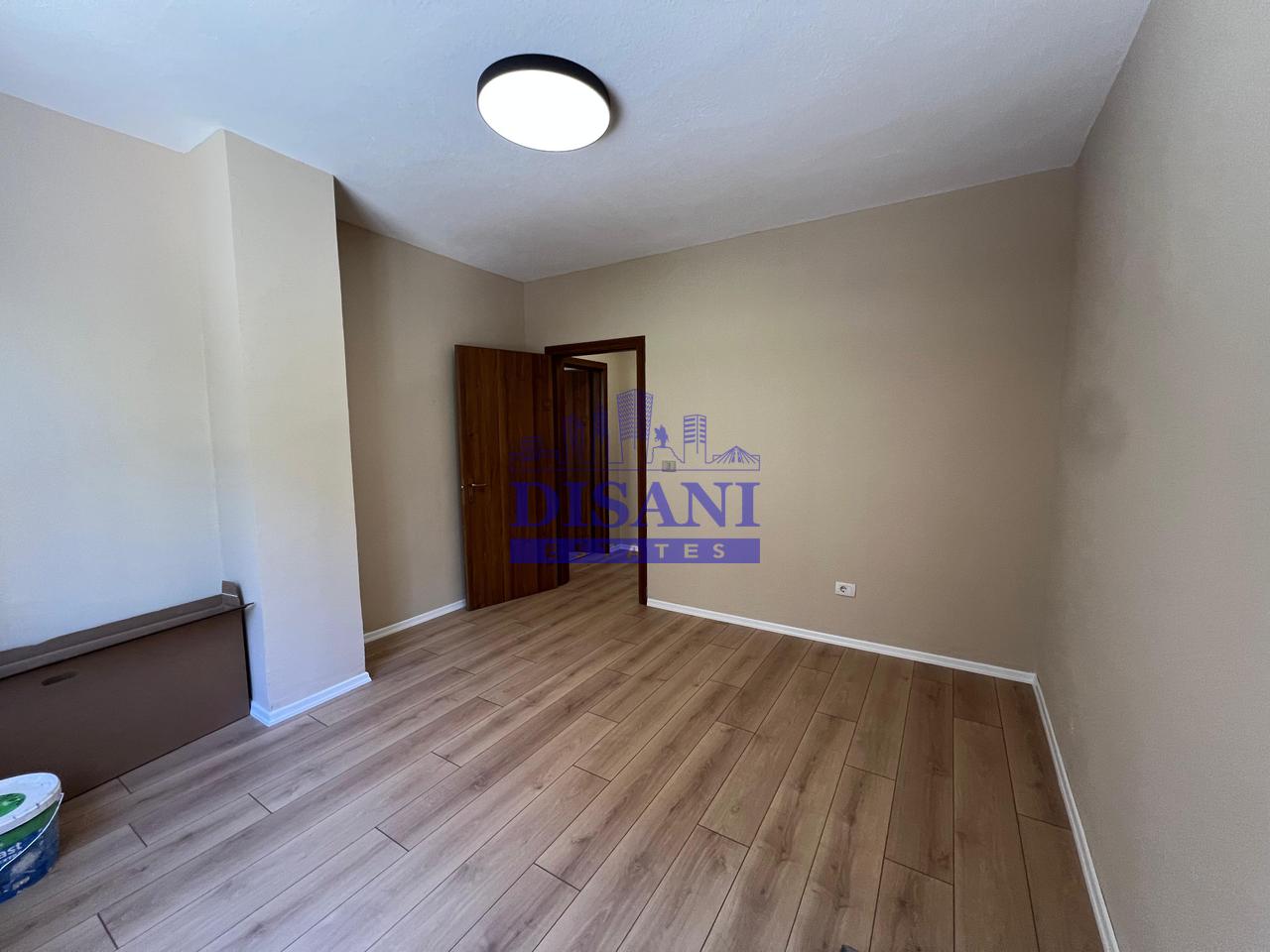 OFFICE FOR RENT IN THE PARIS MUNICIPALITY!