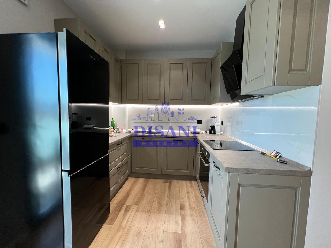 SHITET APARTAMENT MODERN 1+1 PRANE TEG!