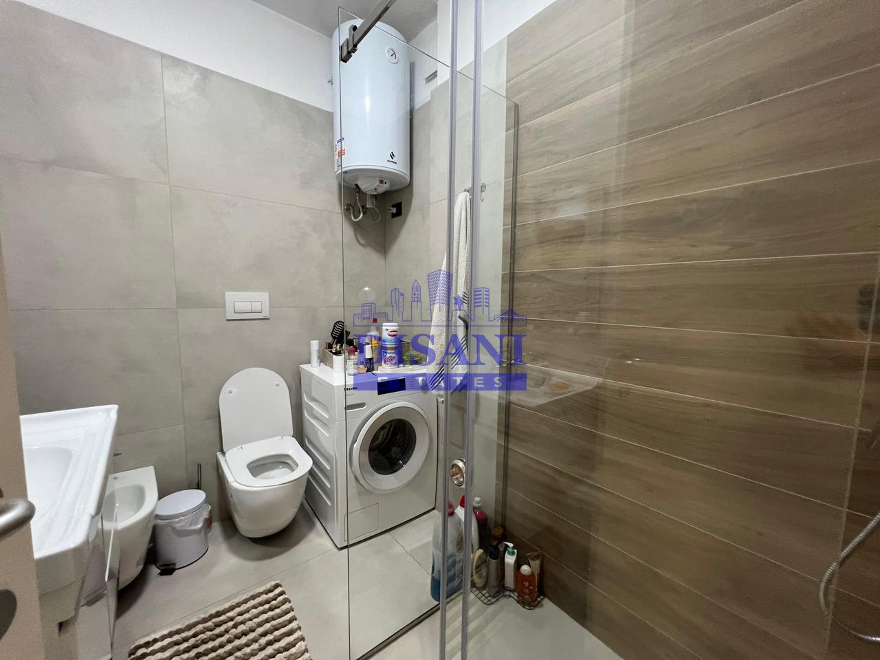 SHITET APARTAMENT MODERN 1+1 PRANE TEG!