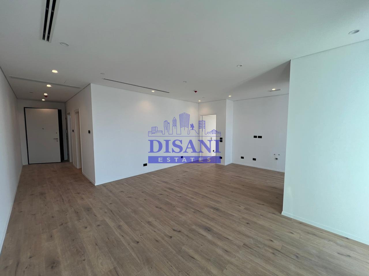 AMBIENT PER ZYRE ME QERA TEK DOWNTOWN ONE!