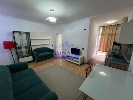 APARTAMENT 1+1 PER QIRA NE BLLOK!