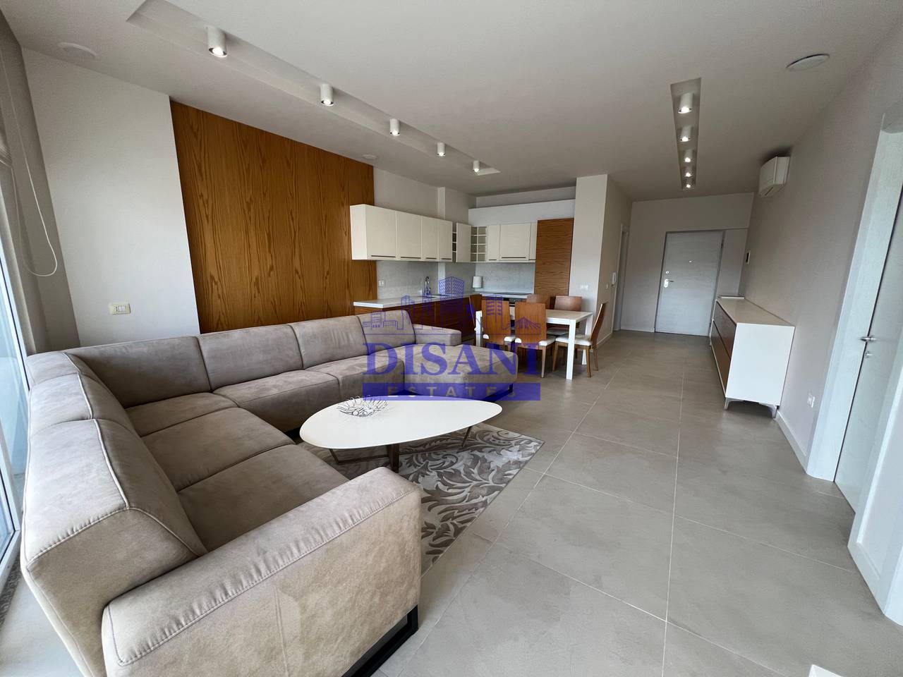 APPARTAMENTO 2+1 IN VENDITA PRESSO LA COMUNE DI PARIGI!