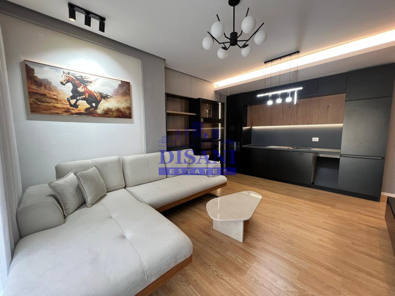 FOR RENT 2+1 APARTMENT NEAR THE CENTER!