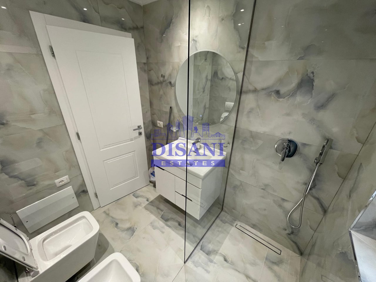 APPARTAMENTO 2+1+POSTO AUTO IN AFFITTO VICINO AL LAGO ASCIUTTO!