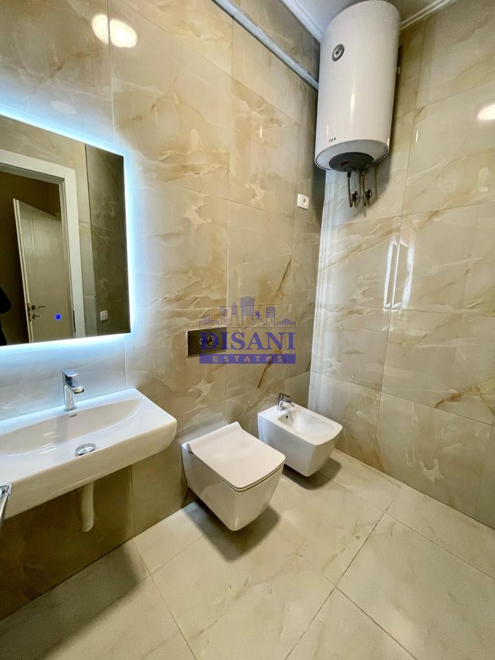 APPARTAMENTO 2+1+2 CON POSTO AUTO IN AFFITTO IN VIA DELLE BARRICATE!