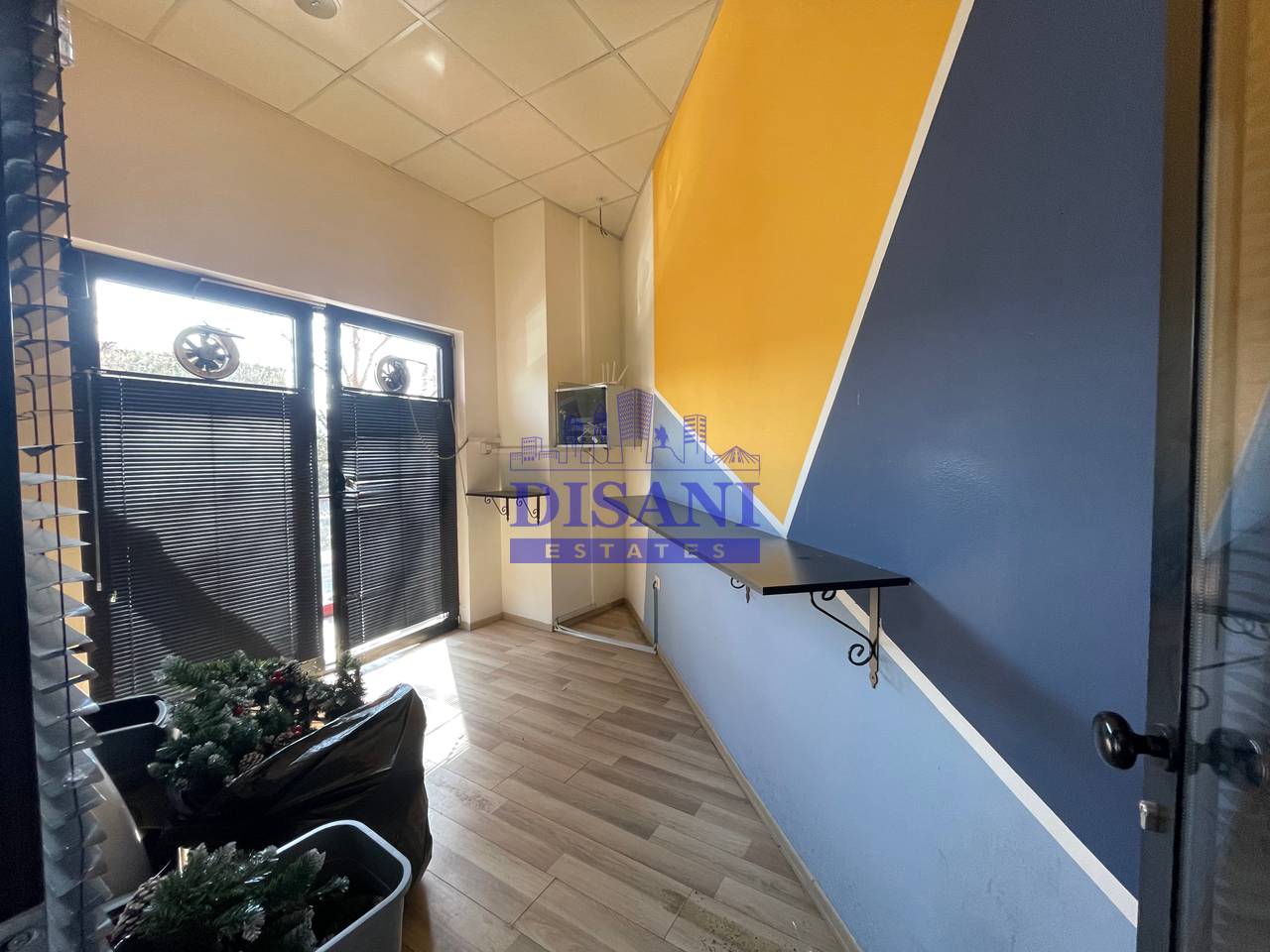 OFFICE FOR RENT AT ARLIS COMPLEX, PHARMACY 10!