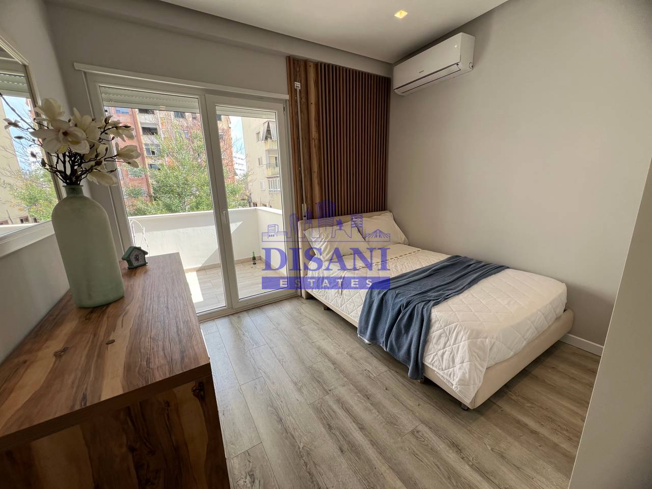 APARTAMENT 2+1 PER QERA TEK MATERNITETI I Ri !