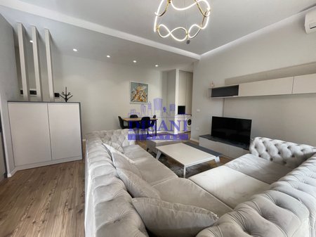 1+1 Apartment for Rent at Delijorgji Complex, Kavaja Street!