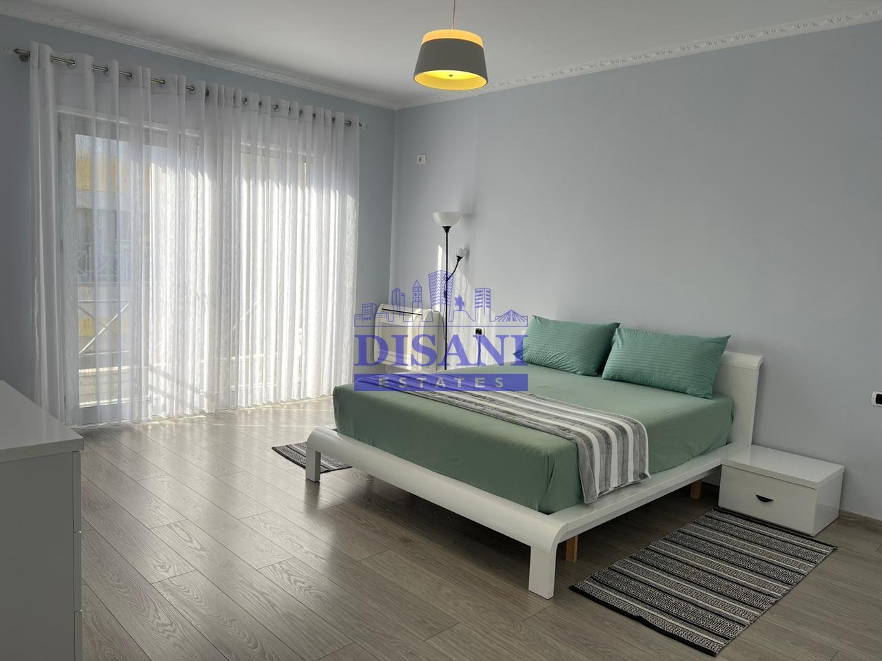 APARTAMENT 3+1+2 ME POST PARKIMI PER QERA TEK KOPSHTI ZOOLOGJIK!