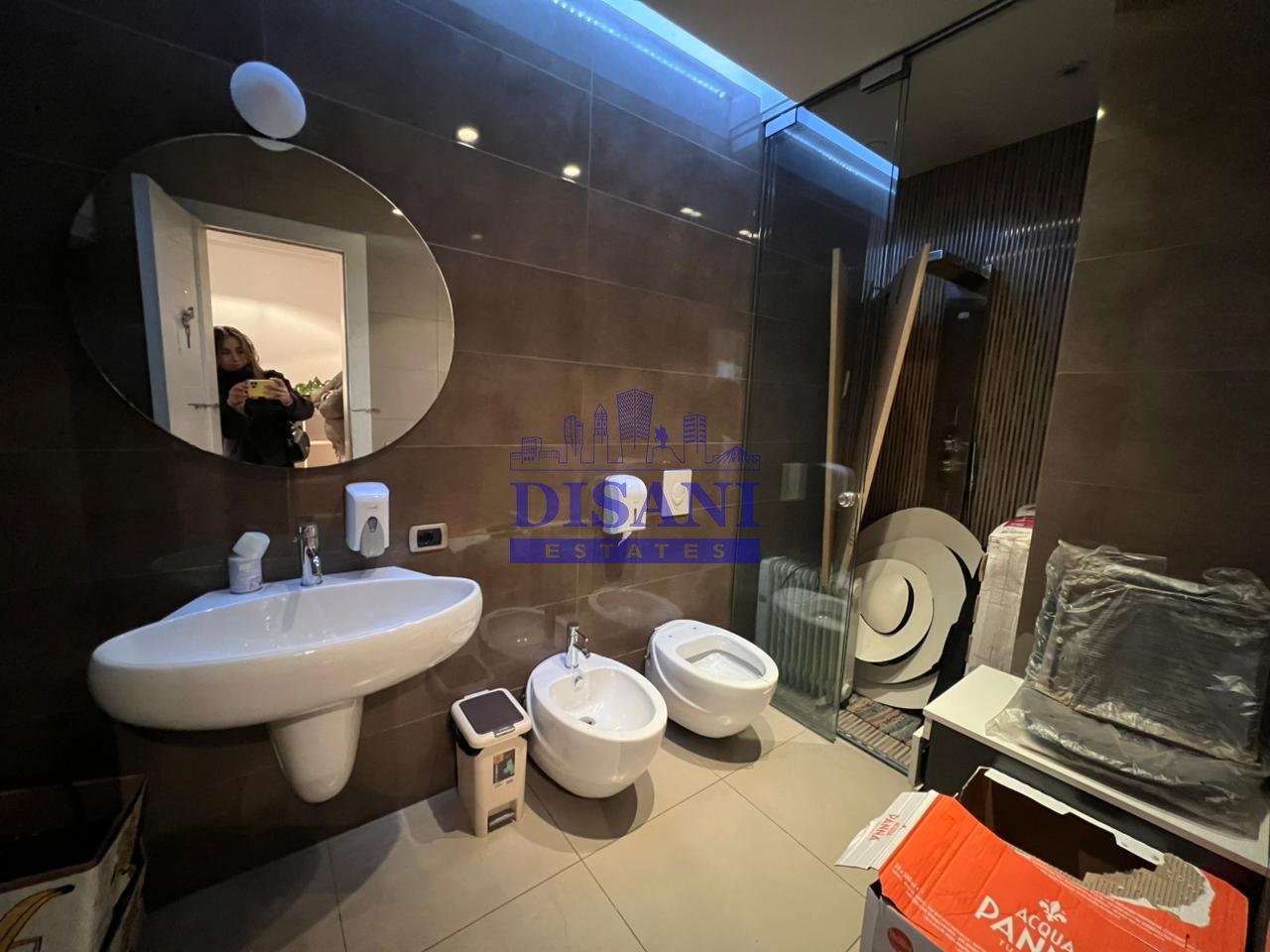 SPACE FOR RENT IN BLLOK!