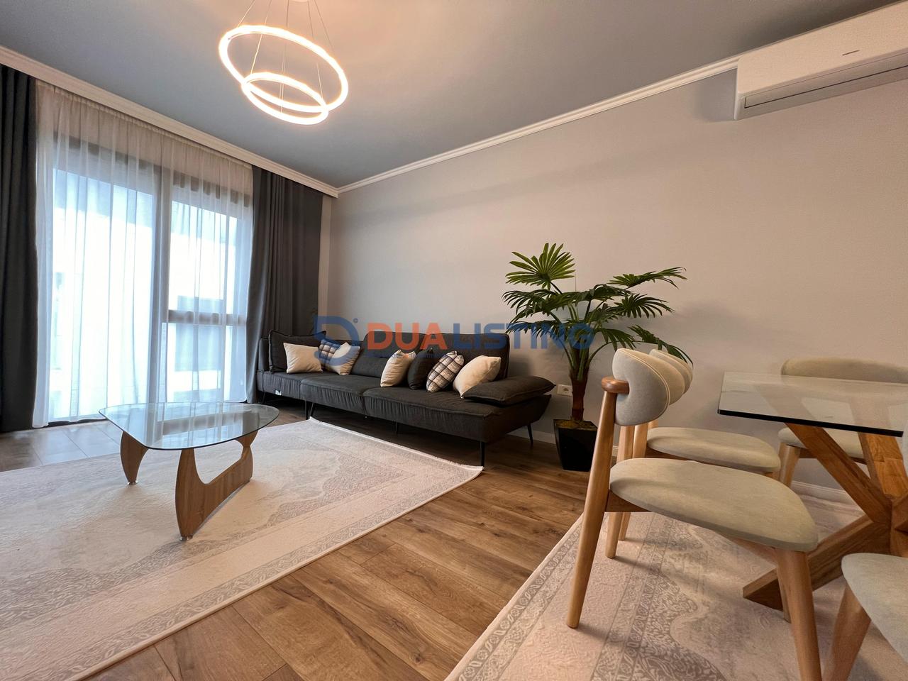 JEPET ME QIRA APARTAMENT 2+1+POSTPARKIMI LIQENI I THAT I PA BANUAR ME PARE