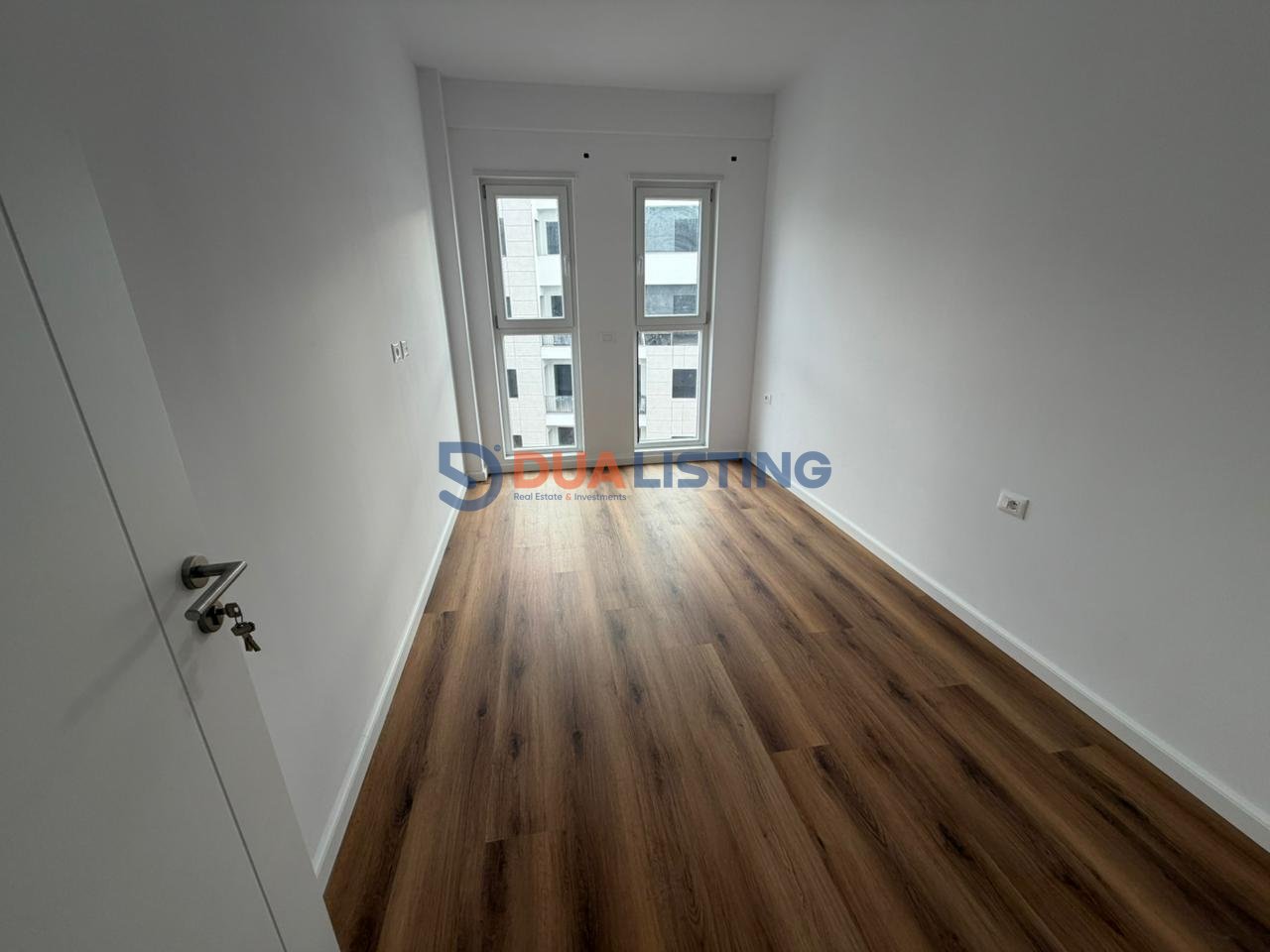 OKAZION! Shesim Apartament 3+1+2  në Diellon Apartments, Paskuqan!