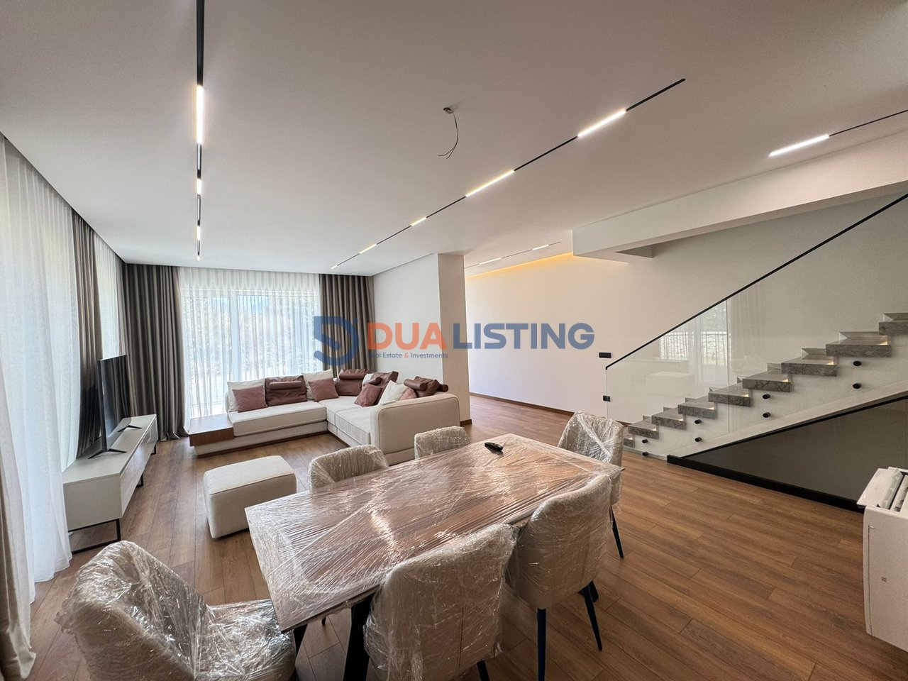 Japim me qira vile te bashkangjitur ne nje nga komplekset me prestigjoze tek Liqeni i Thate, Rezidenca Forest.