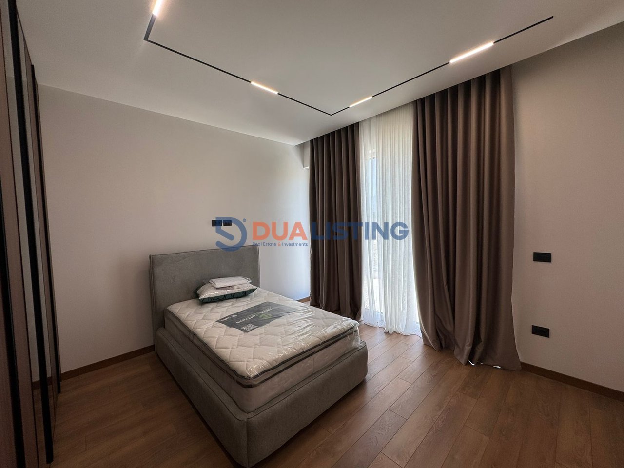 Japim me qira vile te bashkangjitur ne nje nga komplekset me prestigjoze tek Liqeni i Thate, Rezidenca Forest.