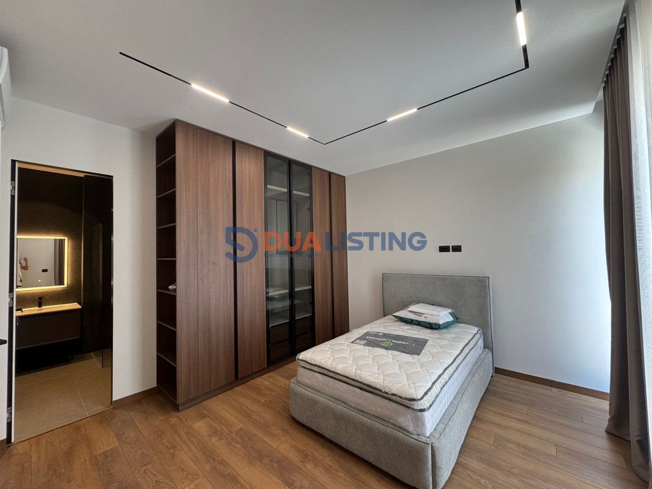 Japim me qira vile te bashkangjitur ne nje nga komplekset me prestigjoze tek Liqeni i Thate, Rezidenca Forest.