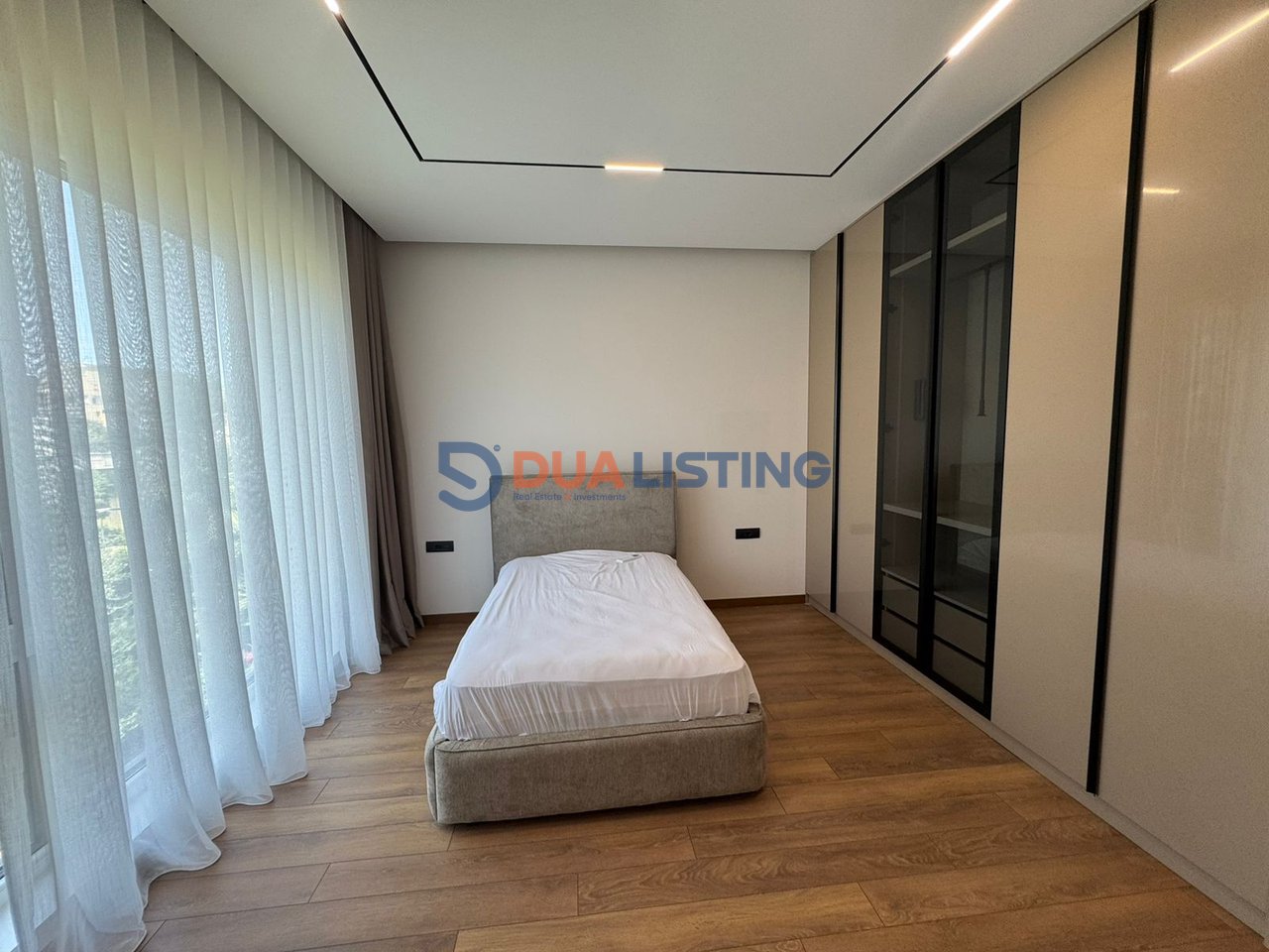 Japim me qira vile te bashkangjitur ne nje nga komplekset me prestigjoze tek Liqeni i Thate, Rezidenca Forest.