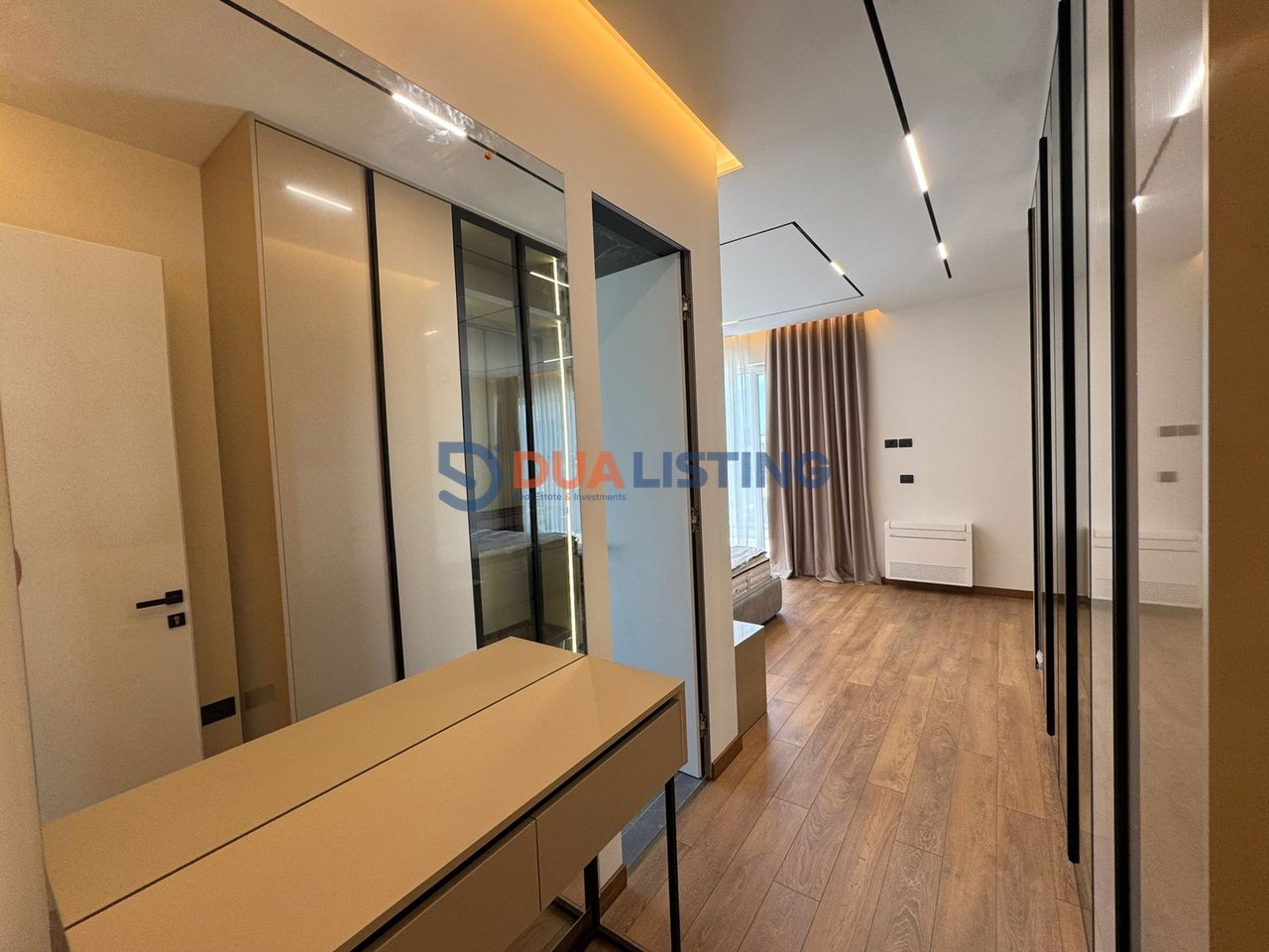 Japim me qira vile te bashkangjitur ne nje nga komplekset me prestigjoze tek Liqeni i Thate, Rezidenca Forest.