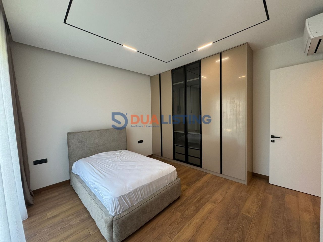 Japim me qira vile te bashkangjitur ne nje nga komplekset me prestigjoze tek Liqeni i Thate, Rezidenca Forest.