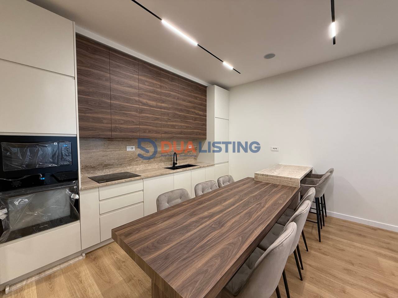 QIRA | APARTAMENT LUKSOZ 2+1+2 ME POST PARKIMI TEK GREEN VALLEY RESIDENCE!