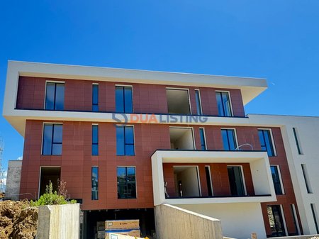 SHITET 2+1+2 ME OBORR DHE POST PARKIMI TEK TULIPAN REZIDENCE !