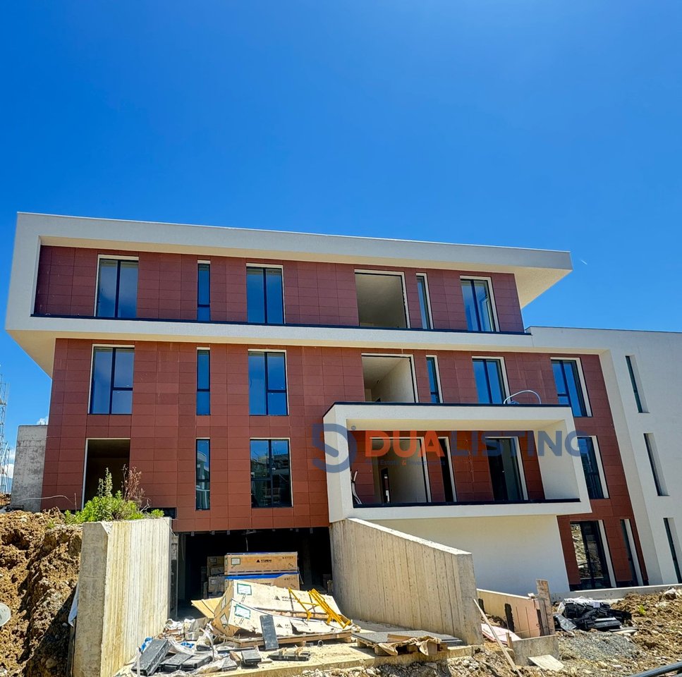 SHITET 2+1+2 ME OBORR DHE POST PARKIMI TEK TULIPAN REZIDENCE !