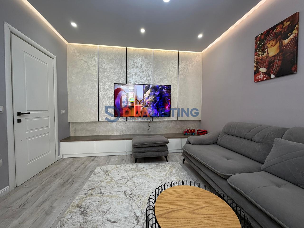 🏠 Shitet Apartament Luksoz 2+1+2
📍 Astir, përballë Vilave L