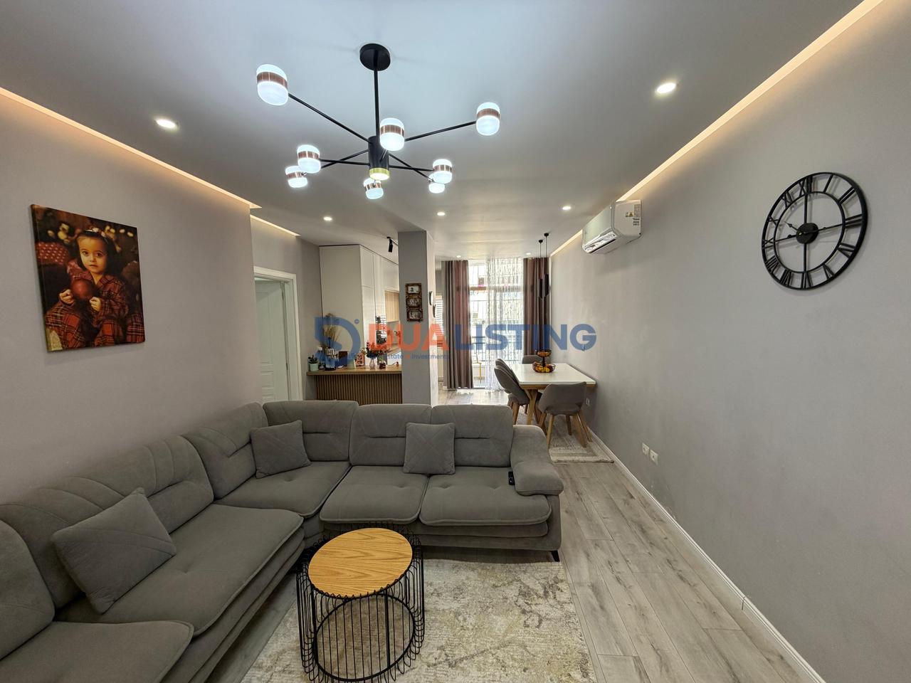 🏠 Shitet Apartament Luksoz 2+1+2
📍 Astir, përballë Vilave L