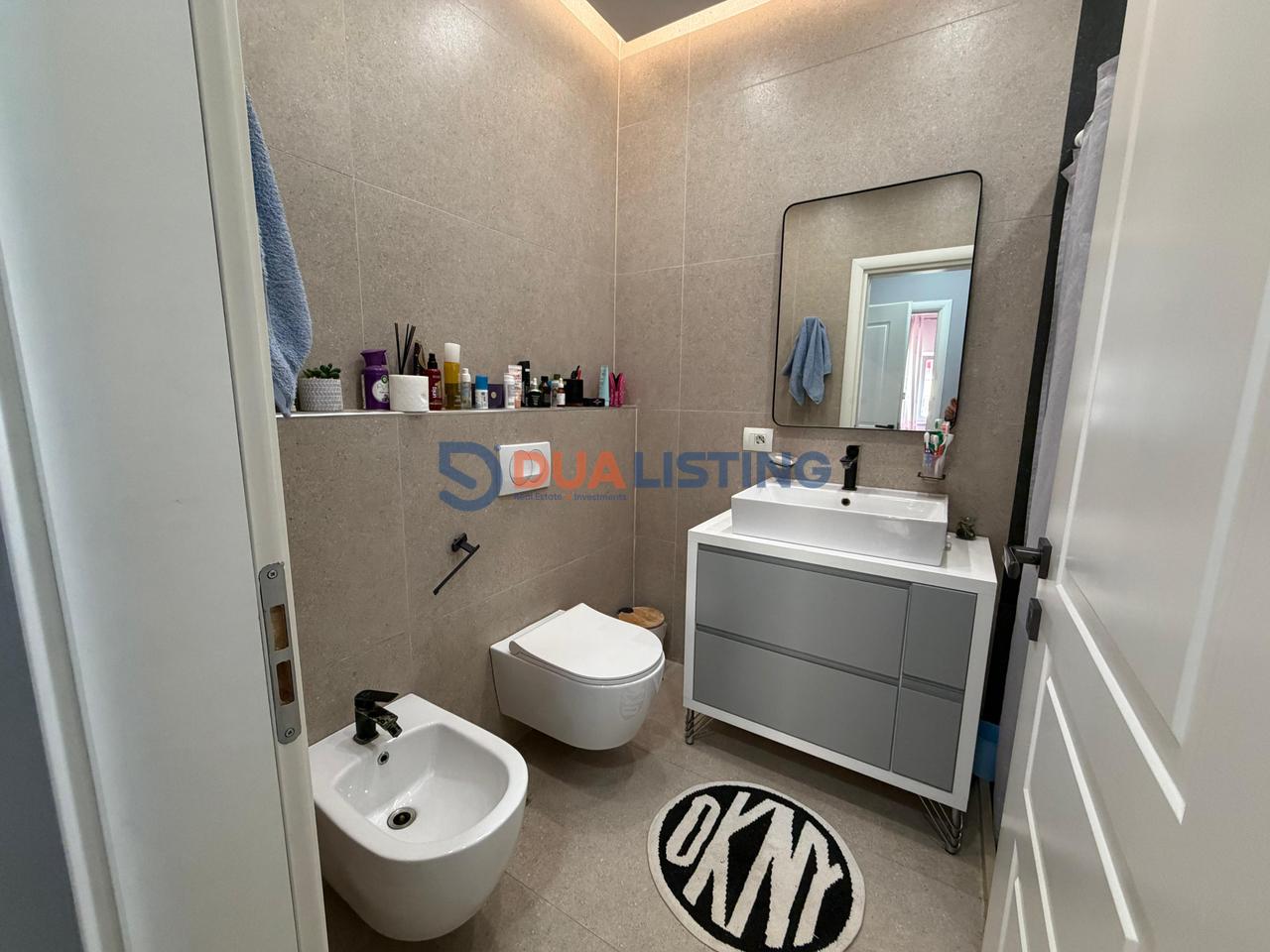 🏠 Shitet Apartament Luksoz 2+1+2
📍 Astir, përballë Vilave L