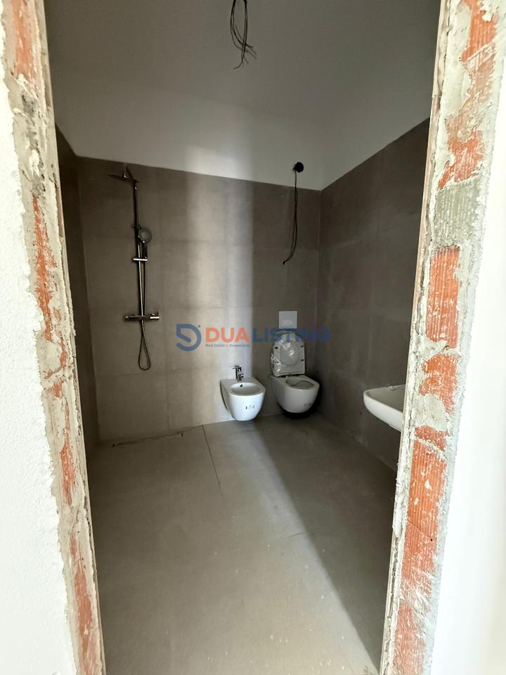 🏠 SUPER APPARTAMENTO 2+1+2 in Vendita!
📍 Bulevardi i Ri – Park Avenue (Orion Construction)