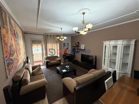 2+1+2 Apartment for rent Kristal Center, Komuna e Parisit