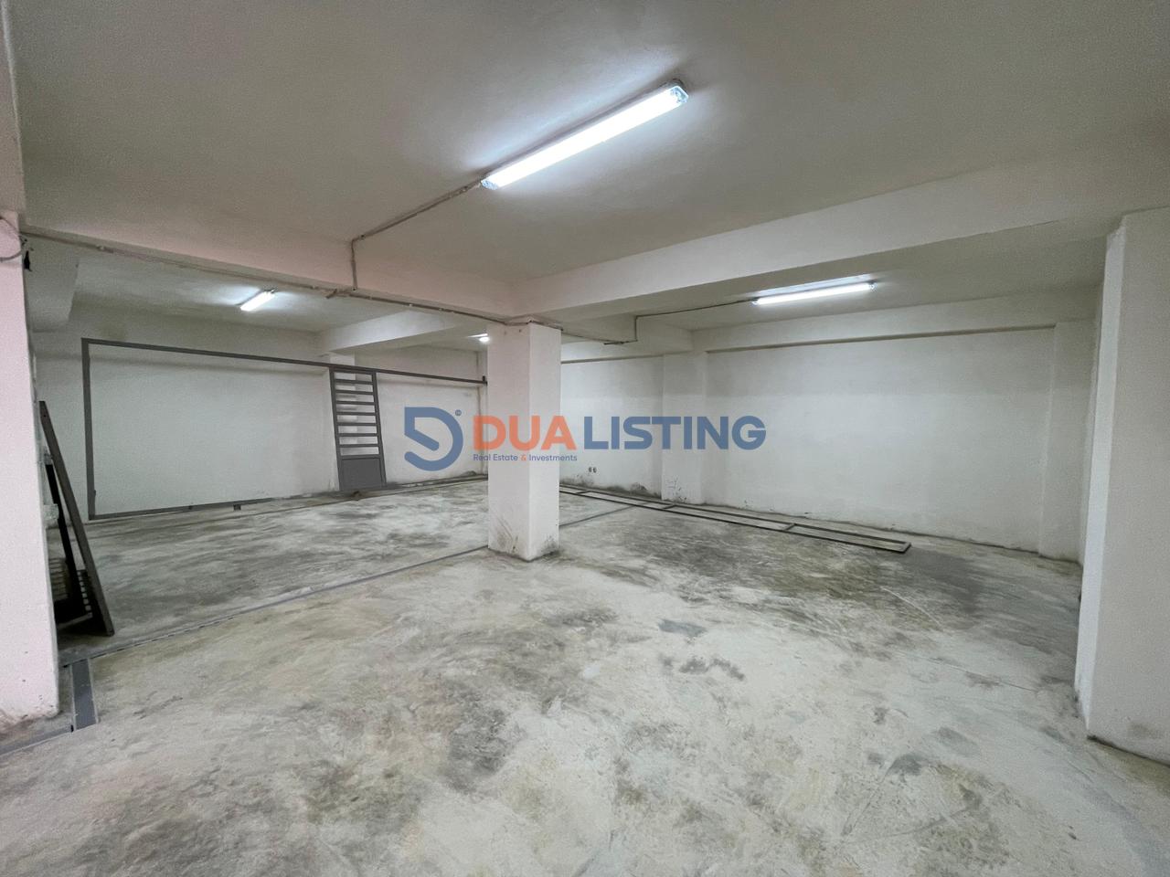 Shitet Magazine Tek Ish Parku !!