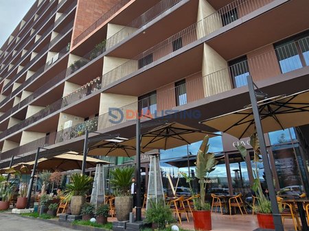 Ambient Luksoz për Qira – Ideal për Klinikë / Zyra Elite
📍 Rruga Kosovareve, Rezidenca Altana