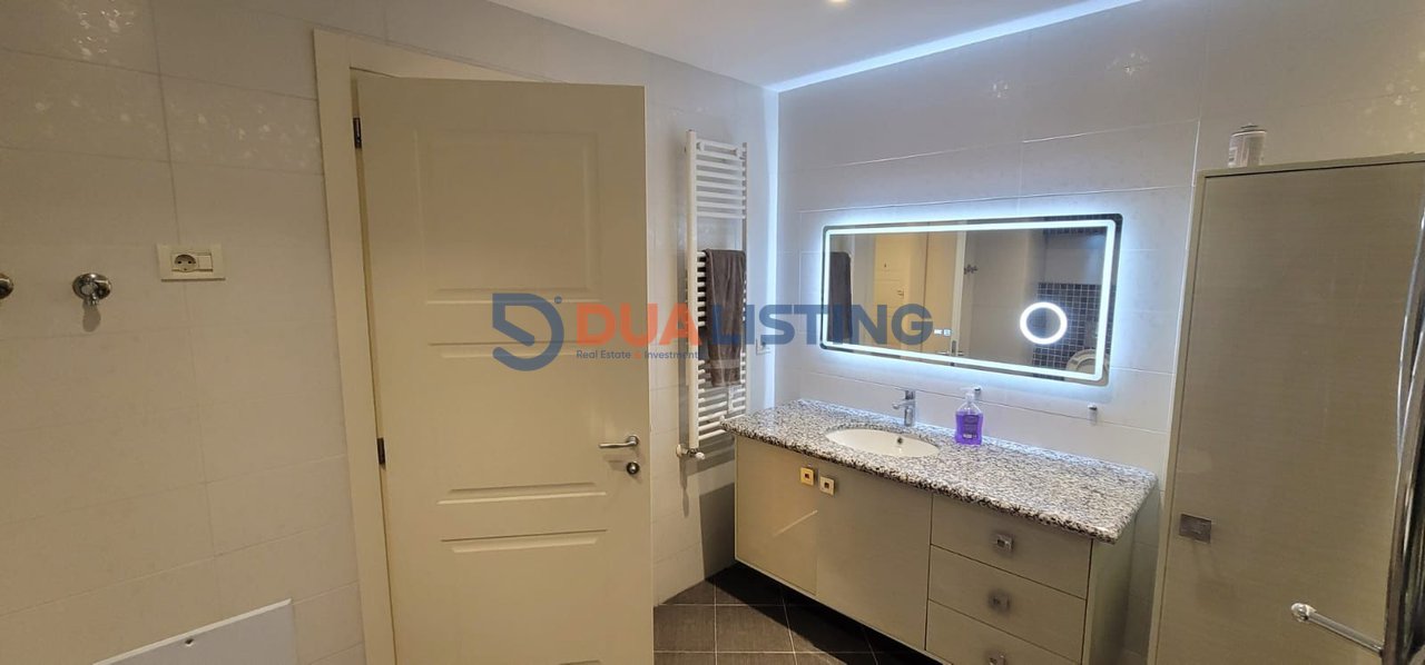 Apartament 3+1+2 Me Qira tek NOBIS, Liqeni i Tiranës!