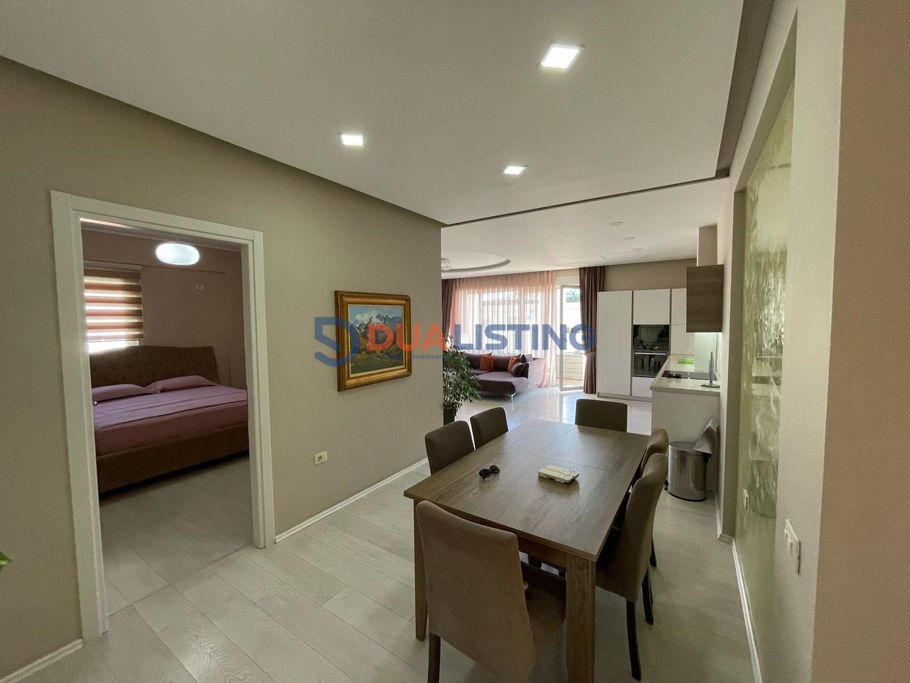 Affittiamo appartamento 3+1+posto auto vicino al Lago Secco!