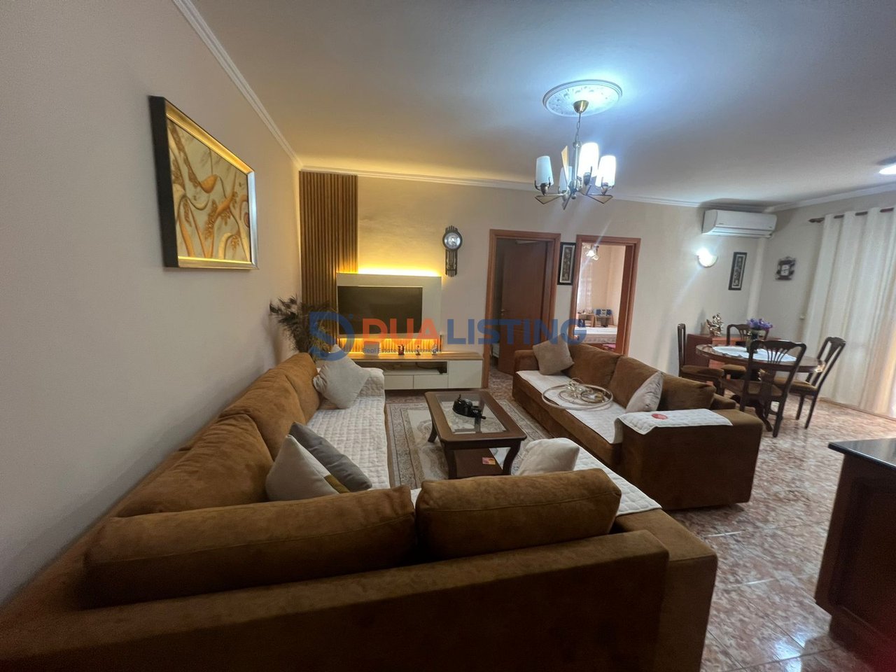 🏡 Jepet me qera apartament 2+1+2 ballkone në Don Bosko