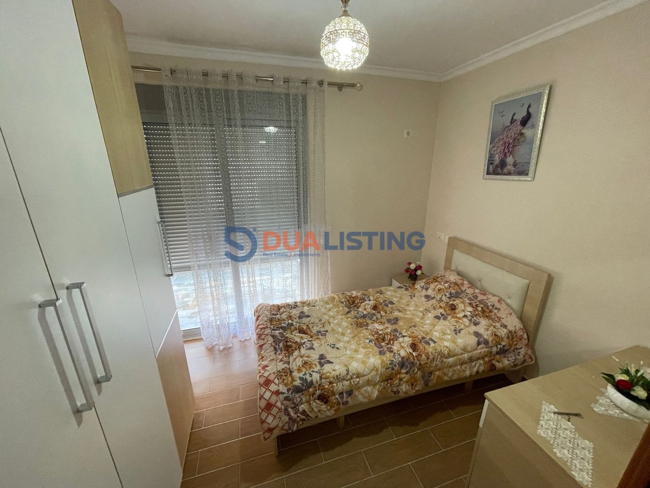 Jepet me qira apartament 1+1 i konvertuar në 2+1 të vogël, 
📍 Liqeni i Thatë