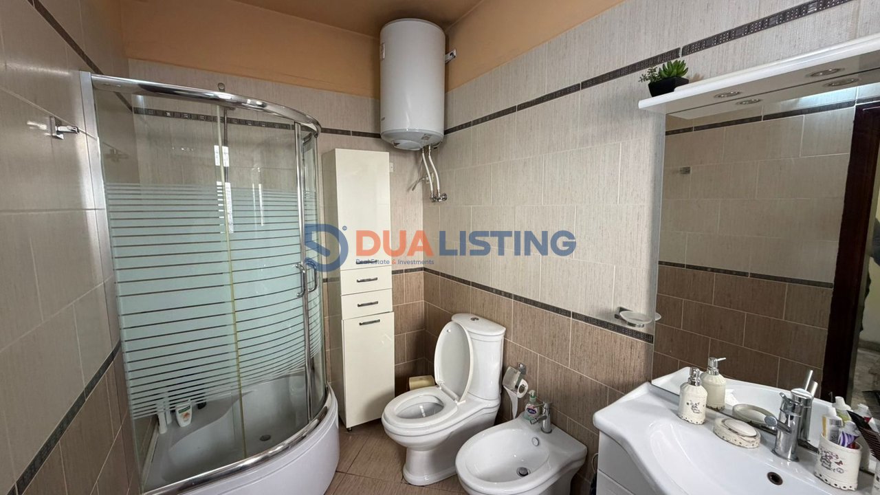 Vendesi villa su tre piani, Don Bosko