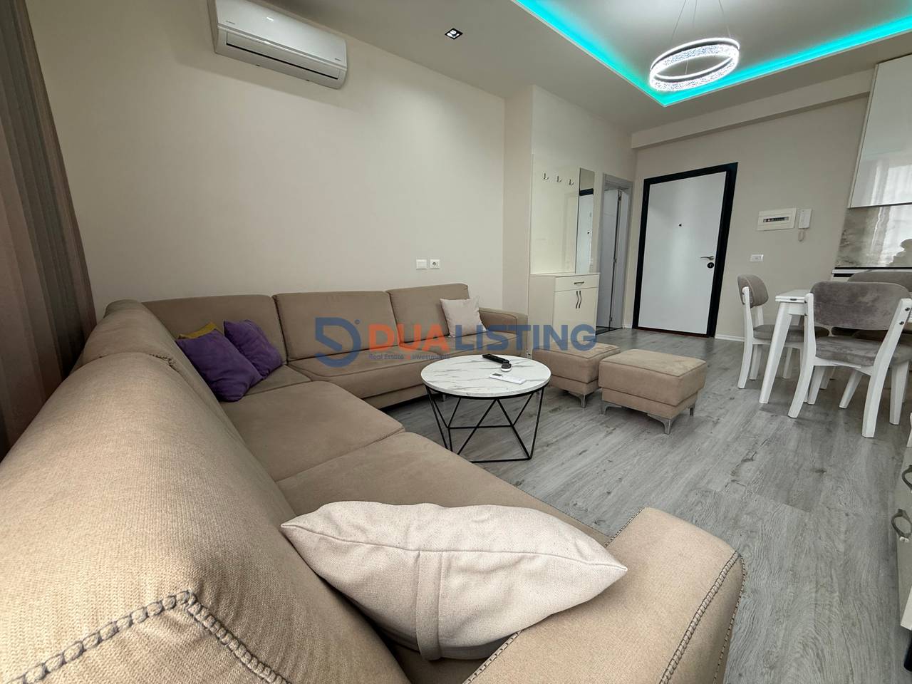 For rent modern 1+1 apartment, 4 Deshmoret Street!