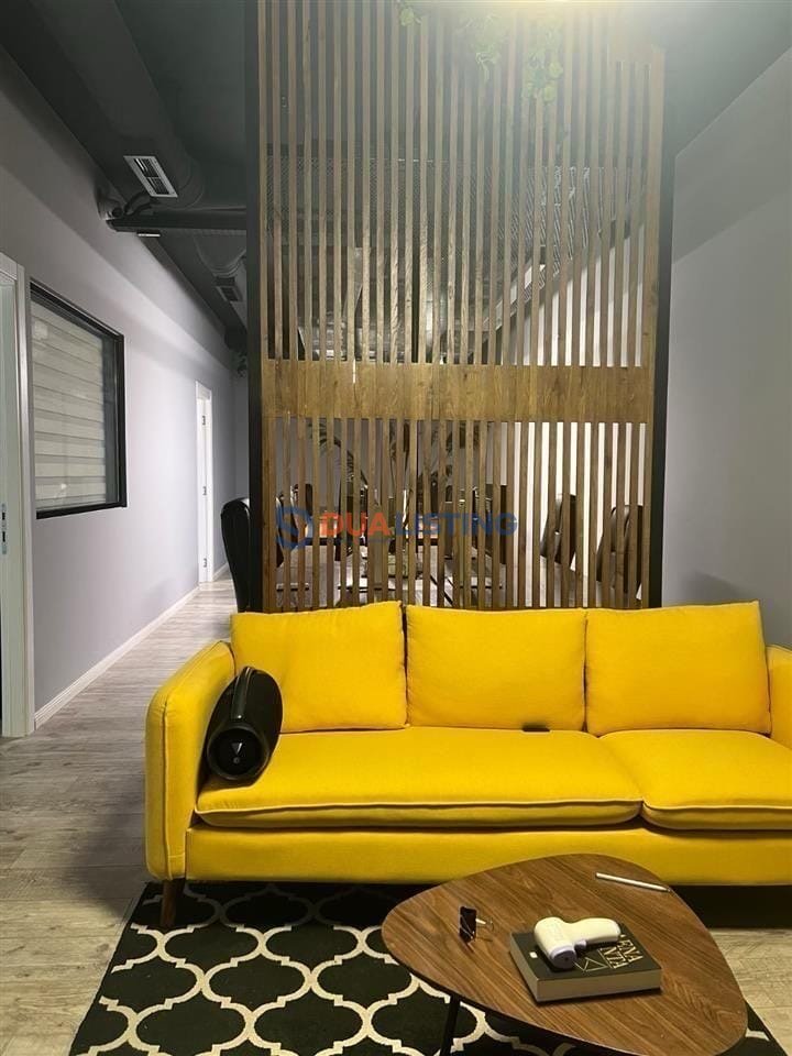 SI AFFITTA UFFICIO IN SQUARE 21!