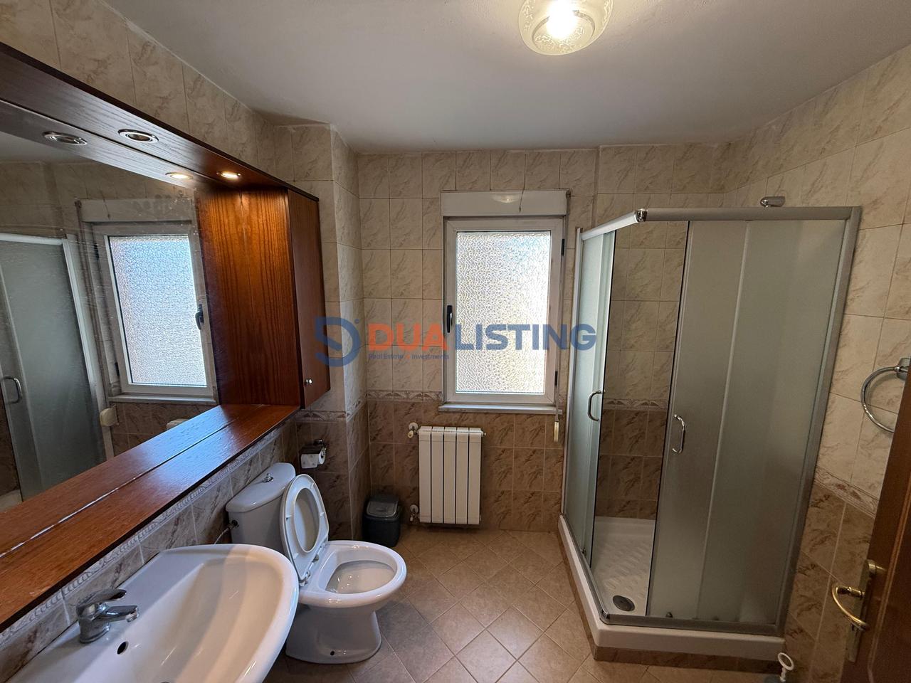 Jepet me Qira Duplex 3+1 | tek Ambasada Amerikane,Rruga e Elbasanit!