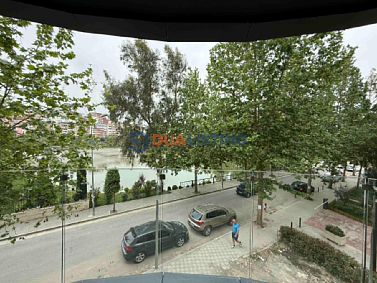 🏢 Ambient Luksoz për Zyra me Qera

📍 Liqeni i Thatë, pranë Radisson