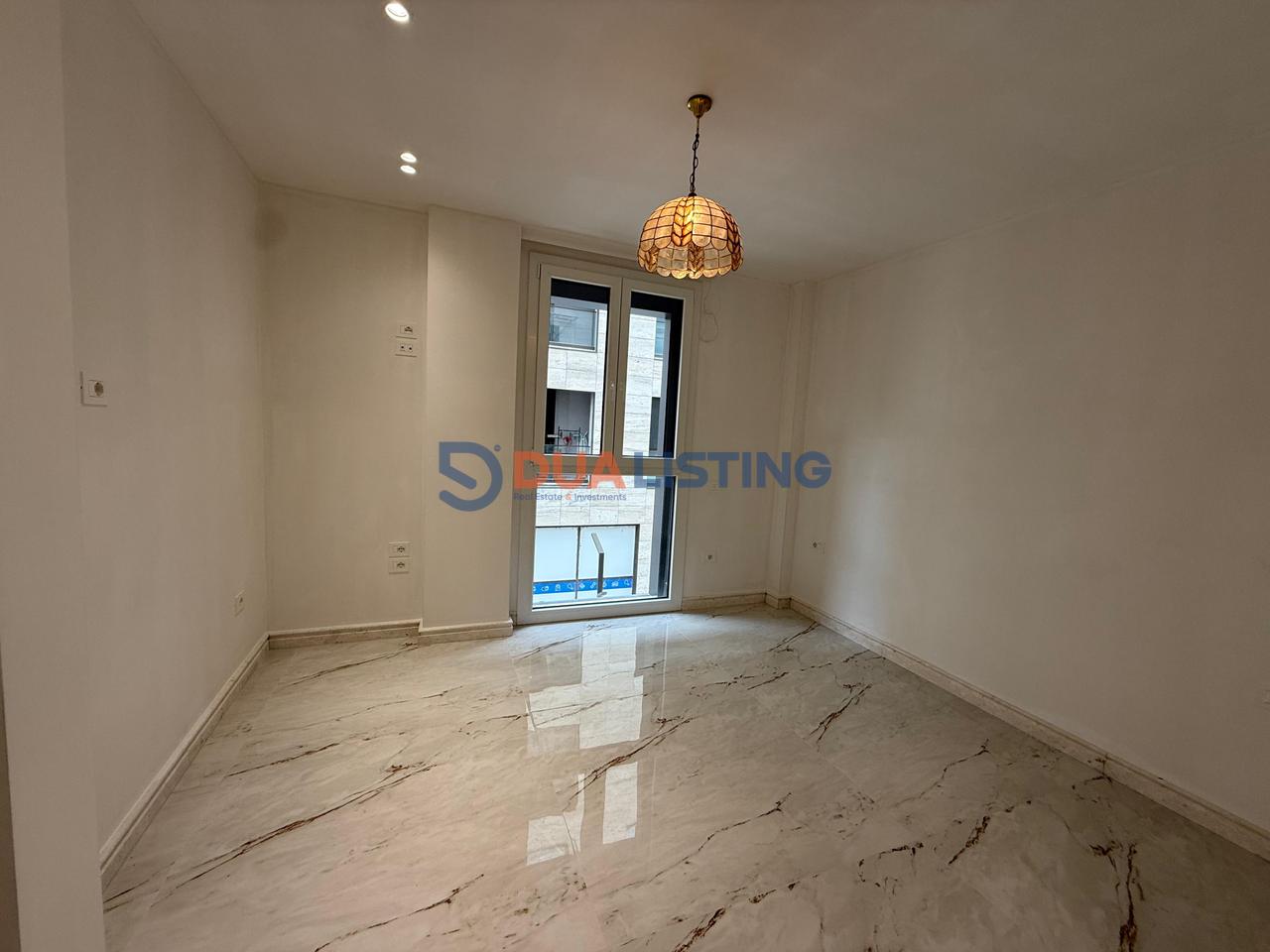 🏢 Ambient Luksoz për Zyra me Qera

📍 Liqeni i Thatë, pranë Radisson