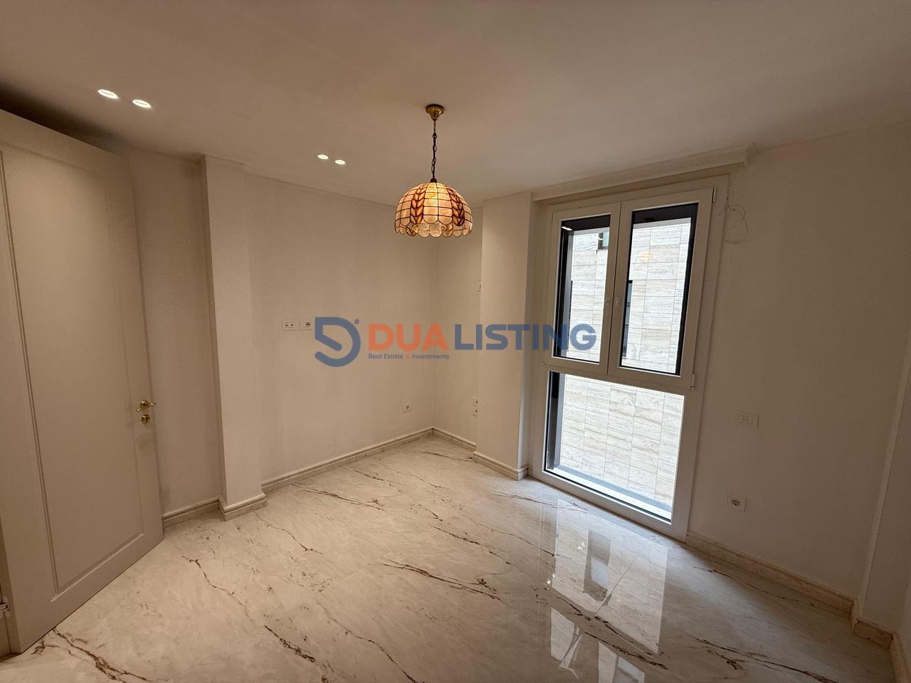 🏢 Ambient Luksoz për Zyra me Qera

📍 Liqeni i Thatë, pranë Radisson