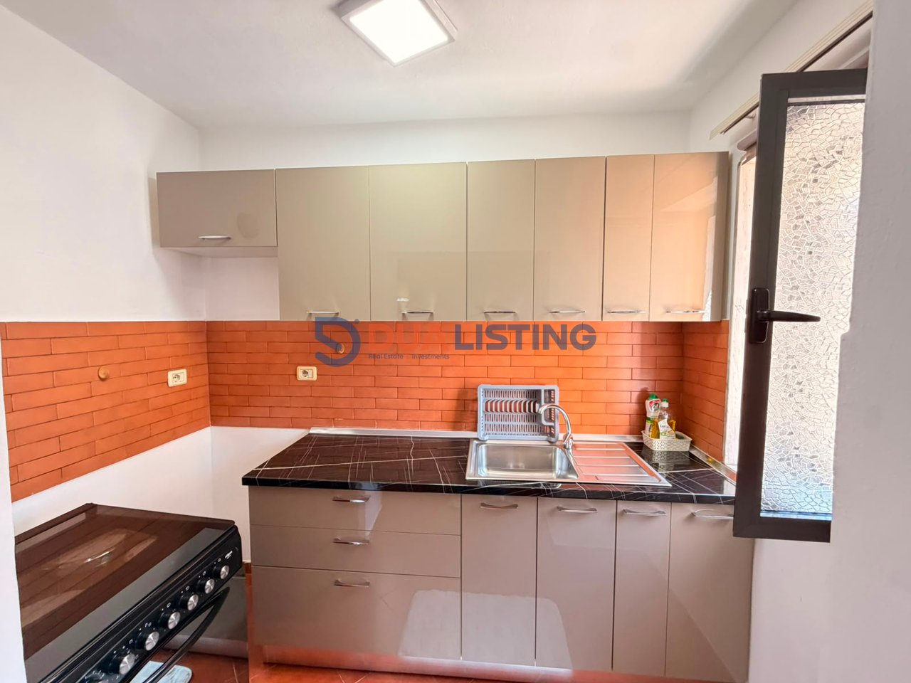 SHITET APARTAMENT 1+1 TEK RRUGA FORTUZI !!